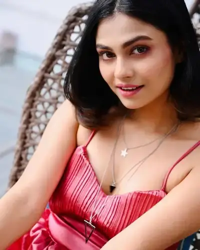 Escort Service Patlipada
